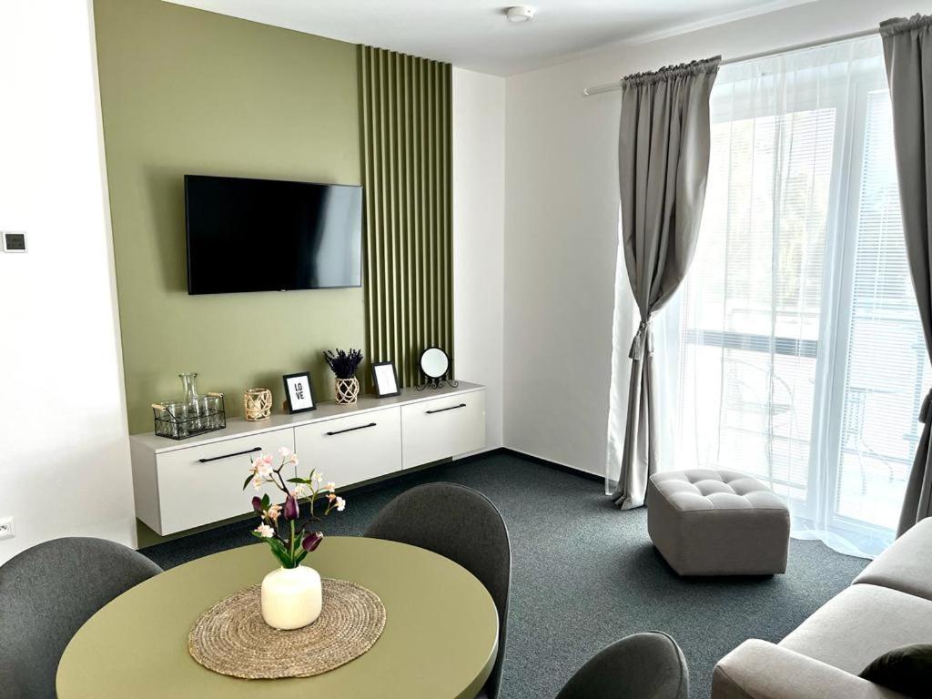 Urban Green Apartment Liptovský Mikuláš Exteriér fotografie